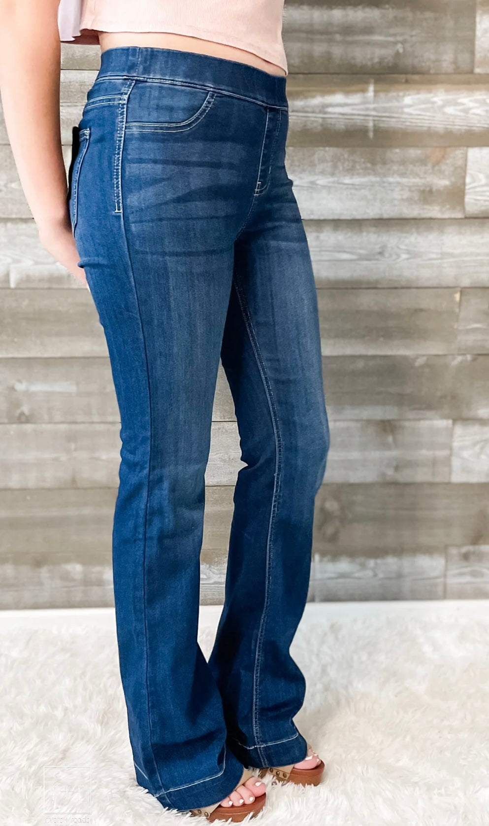 Cello Mid Rise Pull On Flare Jeans